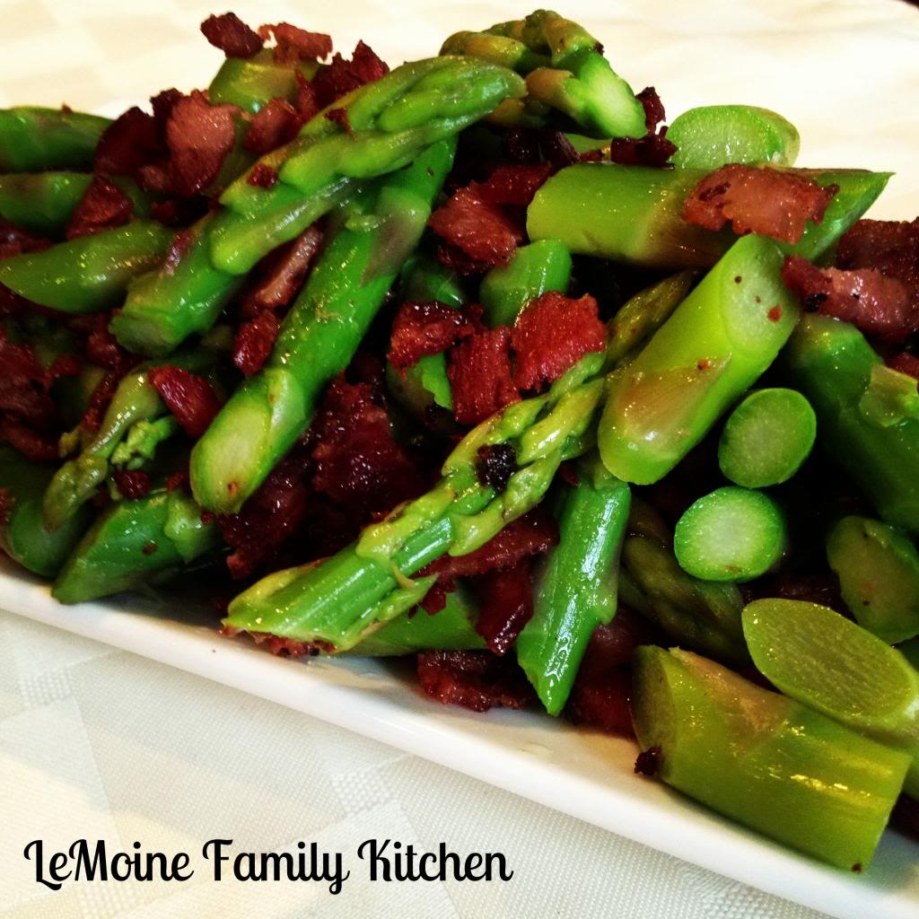 Asparagus with Crisp Turkey Bacon. Simple and delicious side dish!